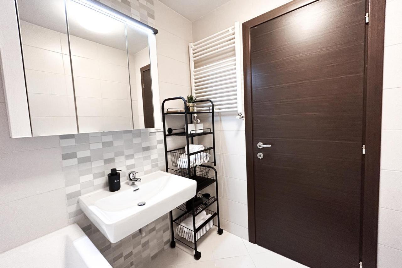 Appartement Downtown C22 à Bucarest Extérieur photo